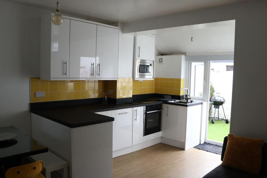 Home, 3 Bedrooms, 600m From Casa vacanze