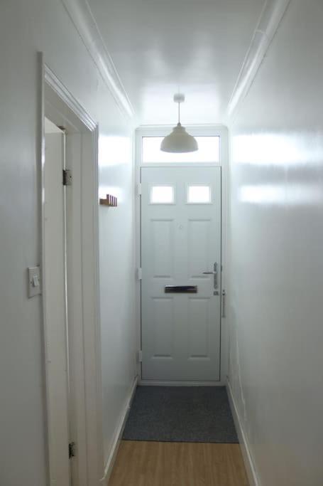 Home, 3 Bedrooms, 600m From